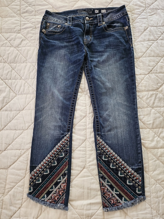 Miss Me Denim - Miss Me Embroidered Cuffs 'Signature Ankle Skinny' Distressed Jeans  - Size 30